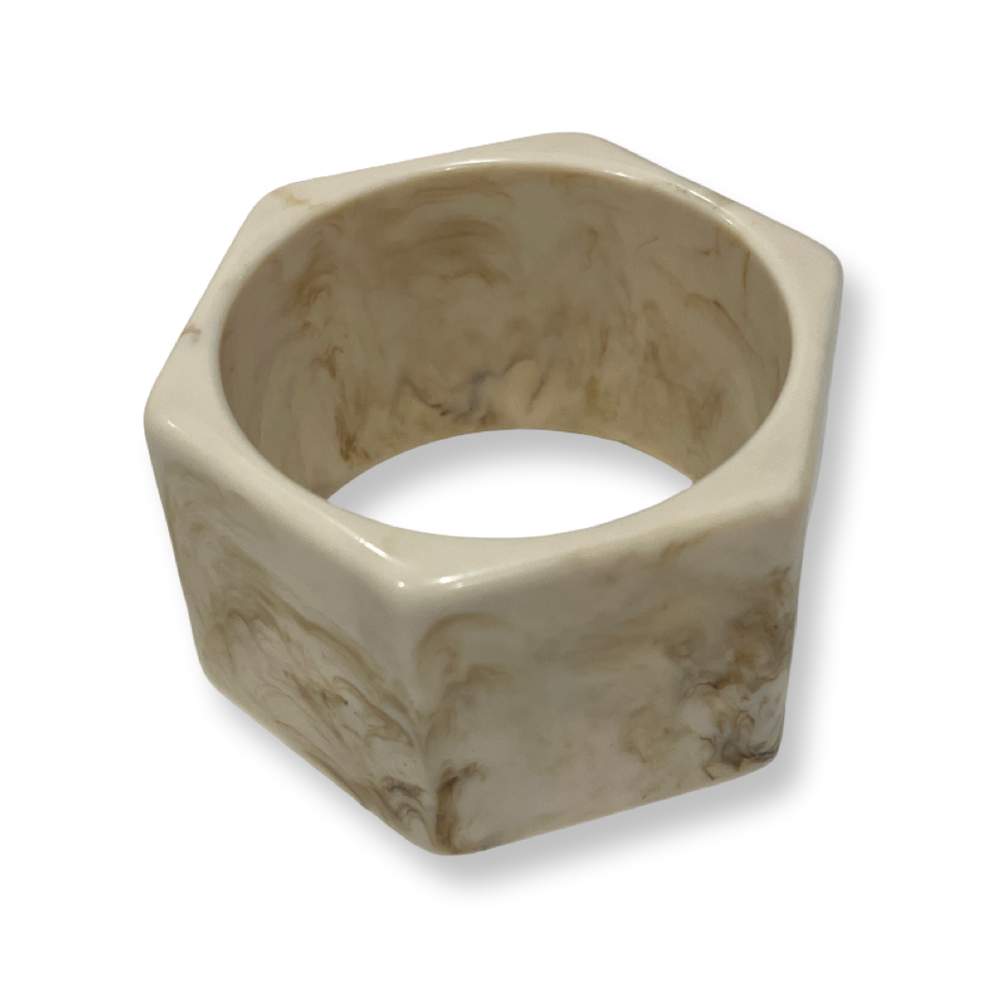 Asymmetrical bangle