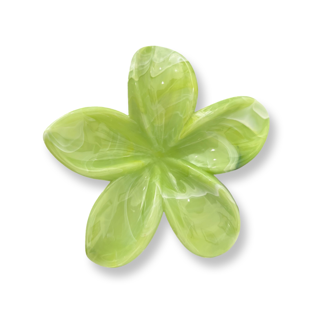 Lily flower hair clip