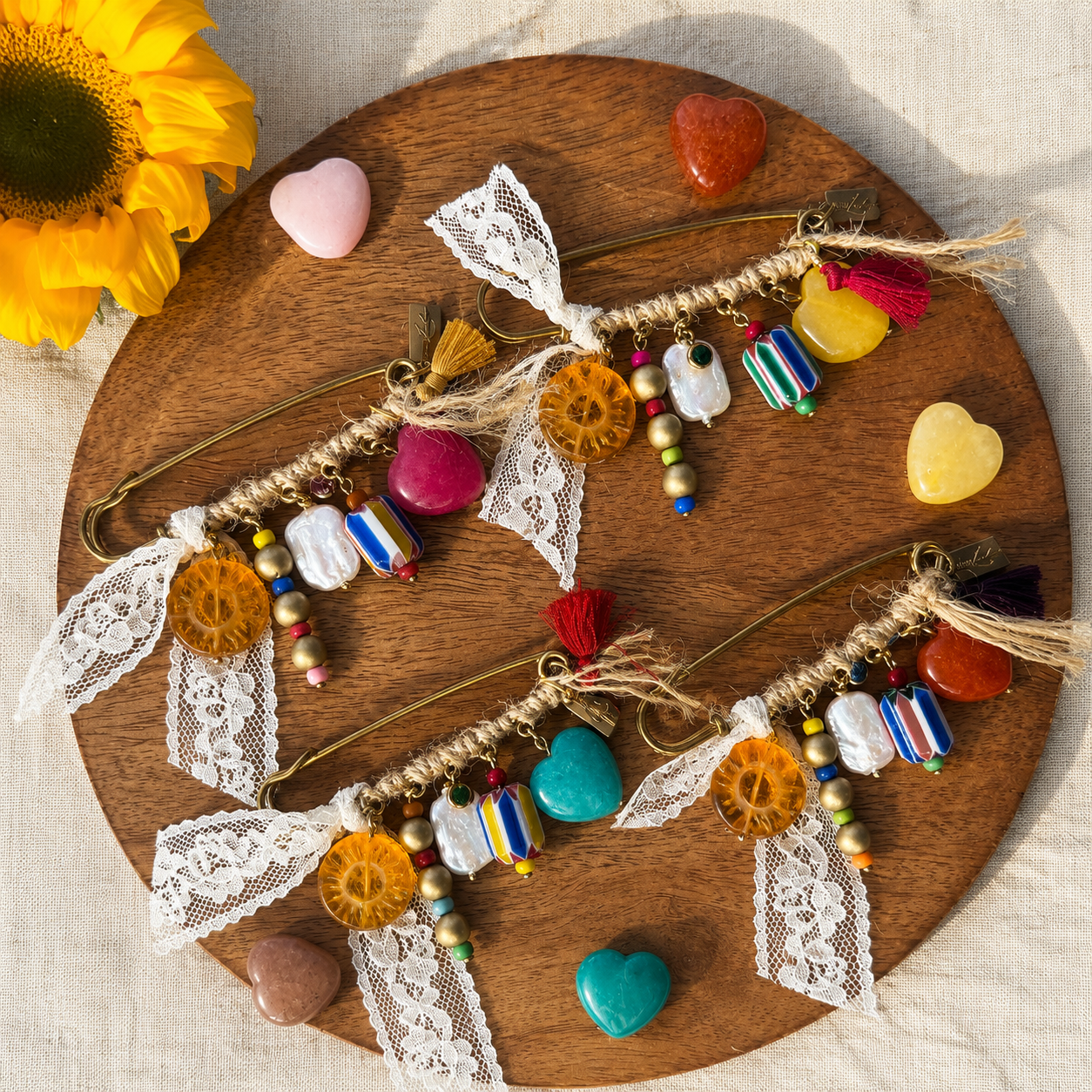 Juana brooch