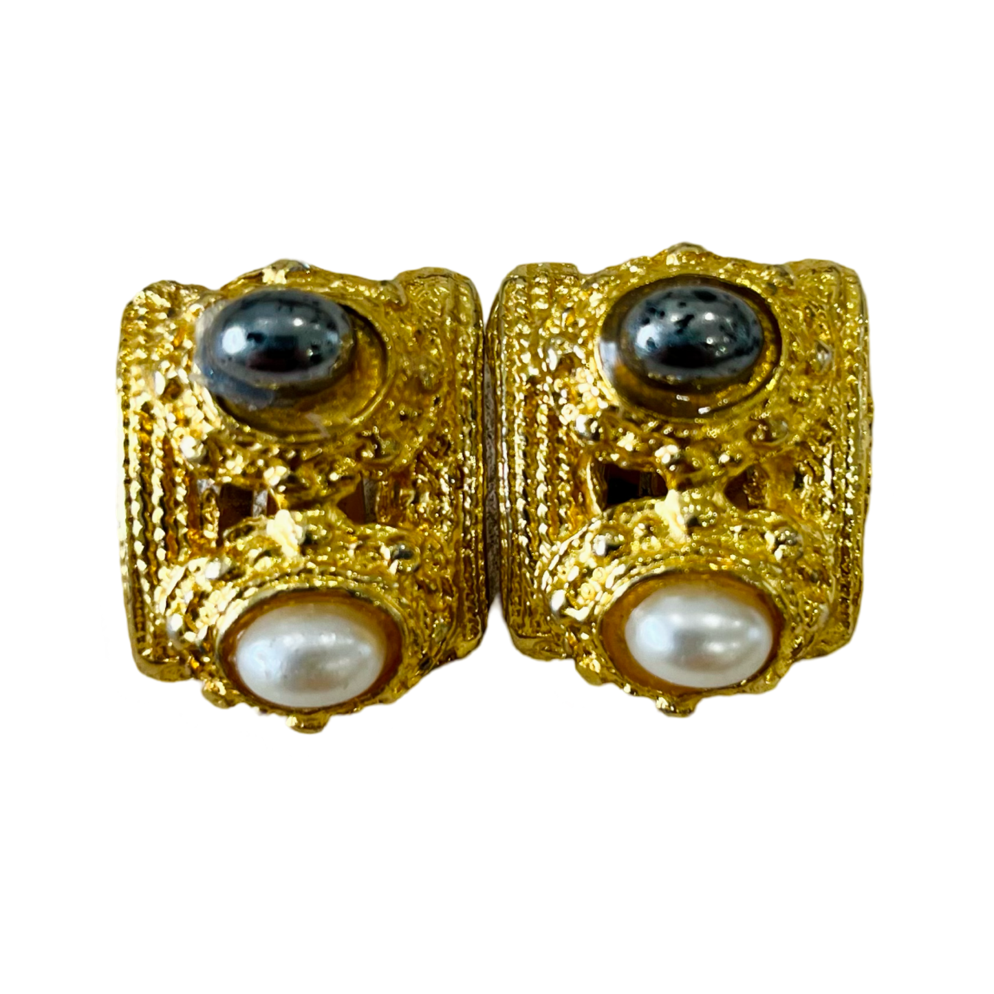 Vintage clip-on earrings from Buenos Aires
